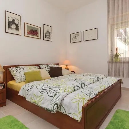 With Parking Space - 26927 Apartment *