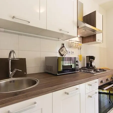 With Parking Space - 26927 Apartment *